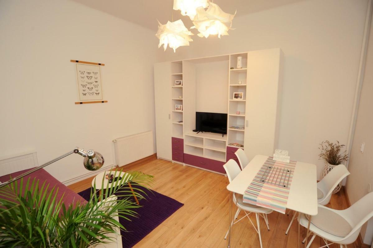 Garden Town Appartement Zagreb Buitenkant foto